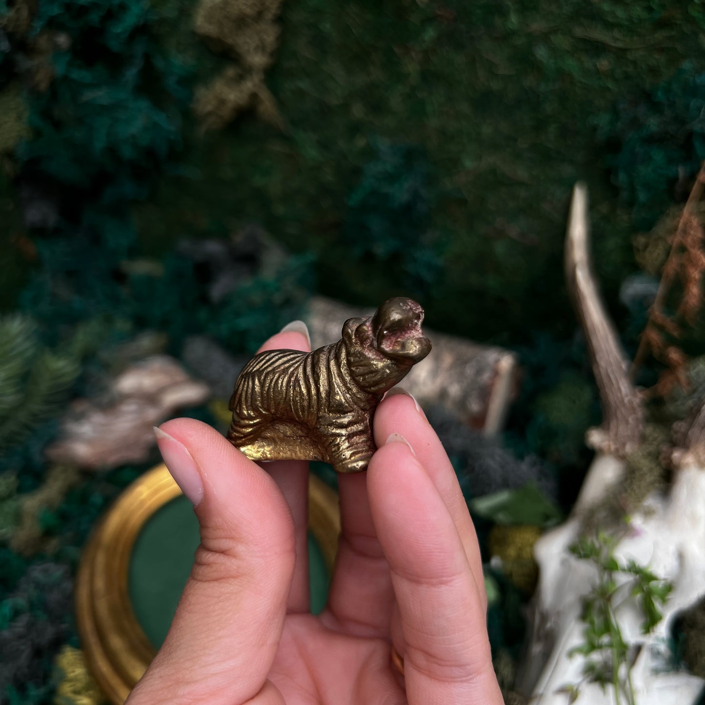 Mini Brass Statue CC41