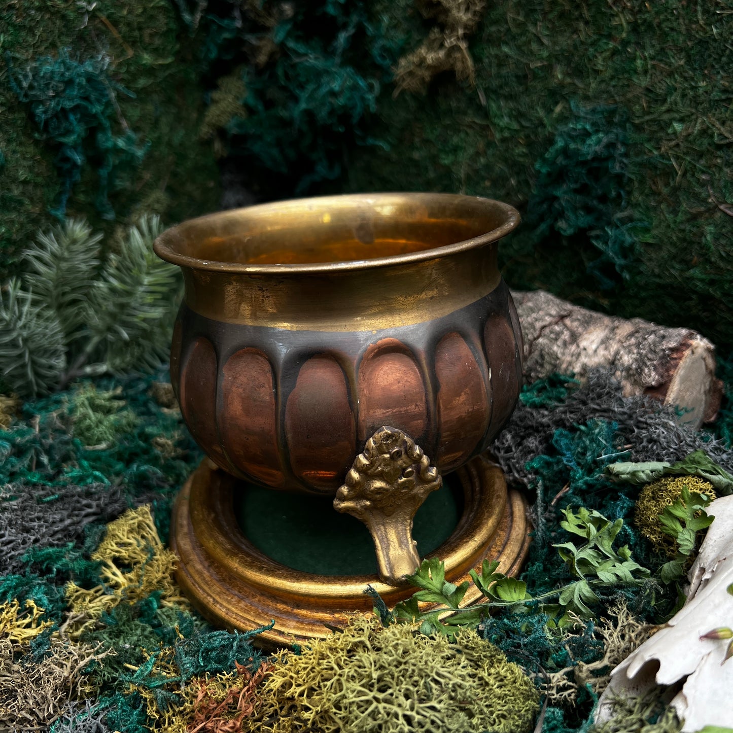 Brass Cauldron CC19