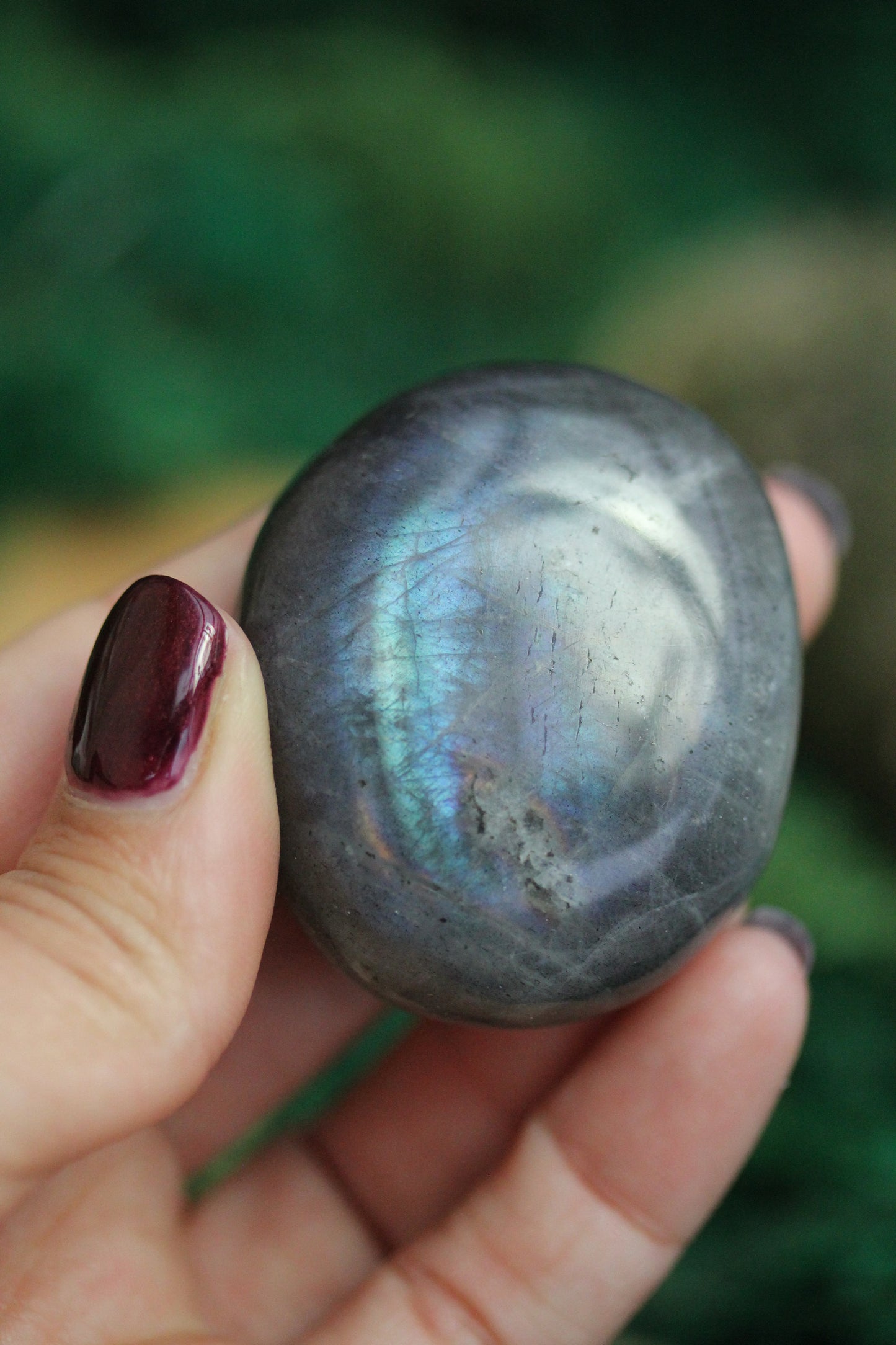 Purple Labradorite Palmstone PLP8