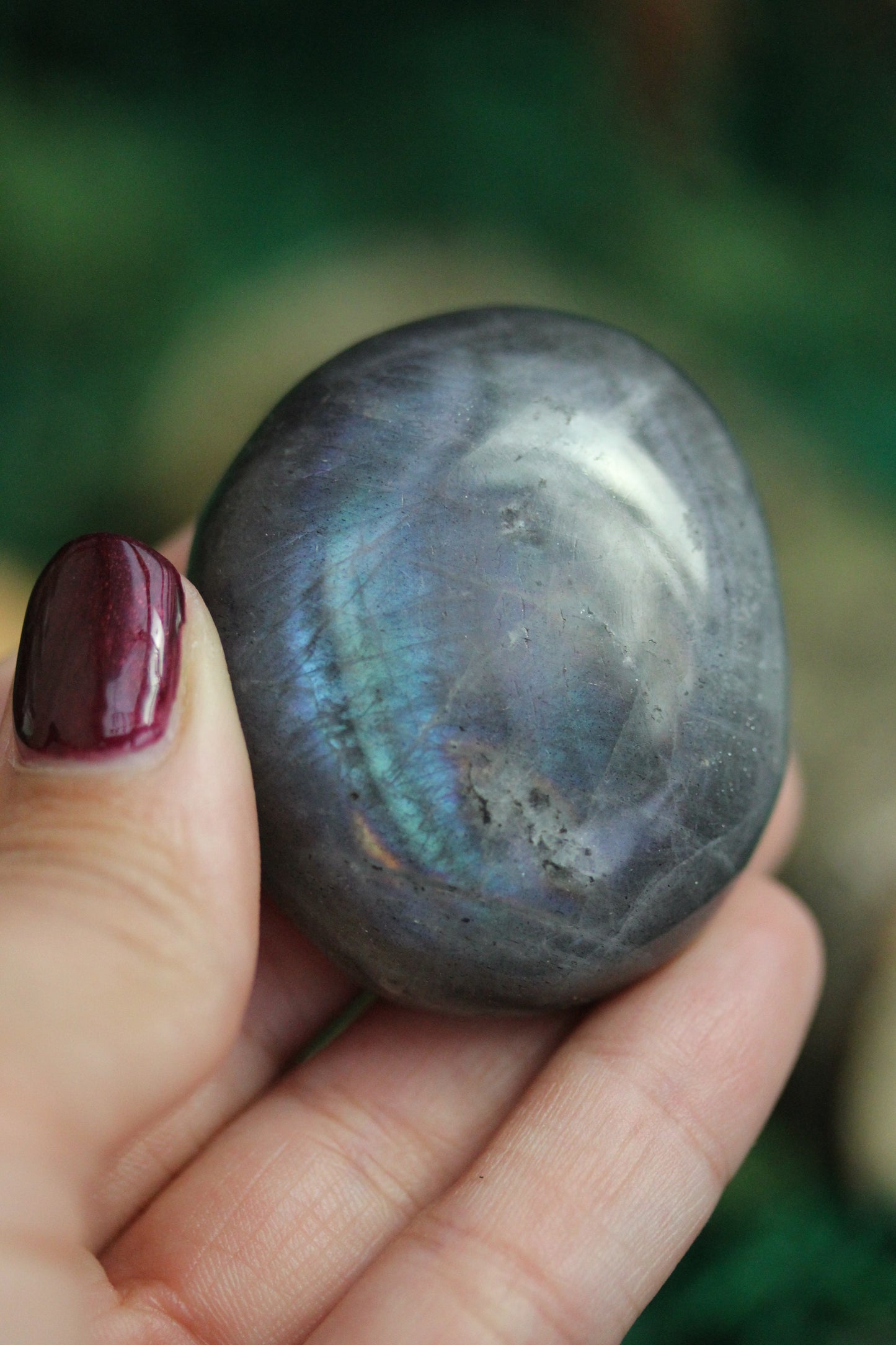 Purple Labradorite Palmstone PLP8